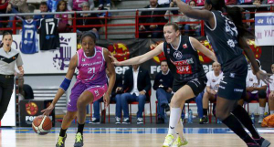 Adaora Elonu, jugadora más valiosa de la jornada en la Liga Femenina. / Foto: www.cbconquero.es.