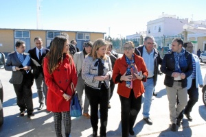 Visita de la consejeroa de Fomento, María Jesús Serrano, a Isla Cristina.