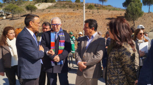 Participantes en el acto de inauguración.