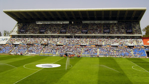 La sufrida afición del Recre sigue esperando la venta definitiva del club.