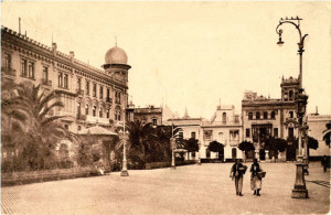 La plaza de las Monjas con el hotel París al fondo. 