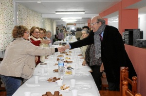 Las mujeres asociadas de Huelva se reúnen en la asociación Pasaje El Greco. 