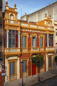 Edificio que alberga las dependencias de la UGT en la calle Puerto. 