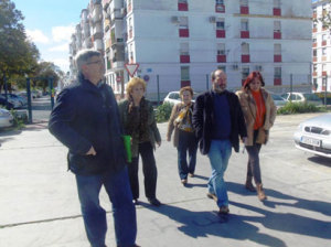 Visita del Grupo de IU a los barrios de Huelva.