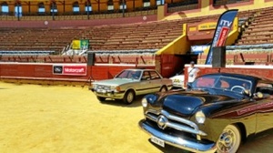 La Plaza de Toros de La Merced se convirtió en un concesionario de coches.