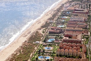 Vista aérea de la playa de Islantilla. /Foto: Mancomunidad Islantilla.