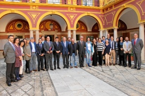 Foto de familia de la celebración del último pleno de esta legislatura.