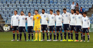 Los jugadores del Recre, una vez recibidos los cheques, confían en cobrar la próxima semana. / Foto: Josele Ruiz.