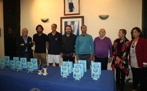 Un momento de la entrega de trofeos del Memorial José García Requena.