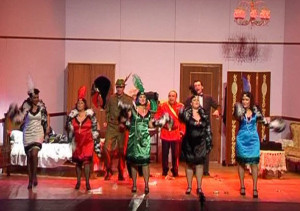 'Tres sombreros de copa' con el Aula de Teatro Municipal de Huelva.