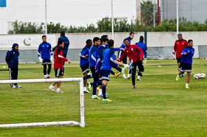 Dominguez realizará tres descartes antes del partido. / Foto: Fran Rueda.