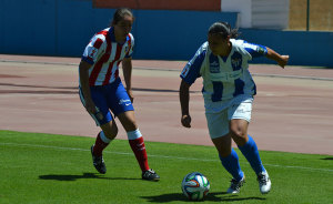 Martín-Prieto, en un lance del partido en Melilla. / Foto: J. Arrazola.