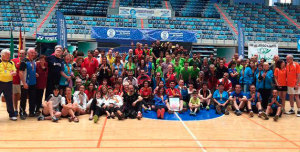 Los vencedores en todas las categorías en el Campeonato de España de Veteranos celebrado en el Palacio de Deportes. / Foto: www.badminton.es.