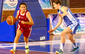 Un momento de uno de los partidos de la fase final del Provincial Infantil femenino. / Foto: www.fabhuelva.org.