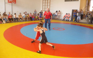 El Interclubes 2015, el primer torneo de lucha que se celebra en Cartaya.