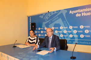 Pedro Rodríguez y Juana Carrillo presentaron la muestra en rueda de prensa.