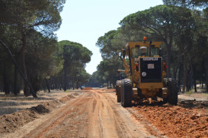 Trabajos en el camino de Salinas del Astur.