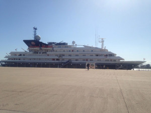 El crucero Corinthian. / Foto: Leticia Camacho.