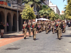 Desfile militar en el centro de Huelva.