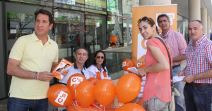 Mesa de Ciudadanos instalada en el mercado del Carmen. /Foto de archivo.