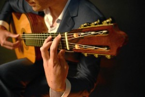 Paco de Lucía y Niño Miguel son dos de sus referentes en cuanto a guitarra clásica.