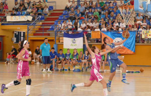 CB Lepe Alius y CB Conquero disputaron un partido decisivo muy igualado. / Foto: @fabhuelva.