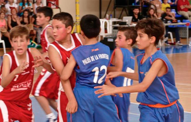 Maristas y Ciudad de Palos se jugarán el Provincial mini de baloncesto.