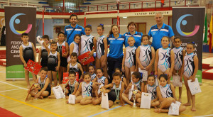 Representantes del Club Gimnasia Olímpica Onubense en el Campeonato celebrado en Sevilla.