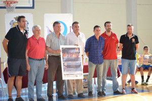 Un momento de la presentación del III Clinic de Baloncesto 'Ciudad de Palos'.