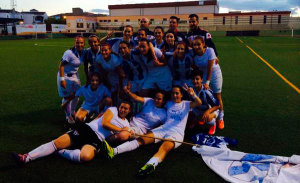 Las jugadoras del Sporting B celebran el ascenso.