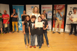 entrega del segundo premio de Primer Ciclo.