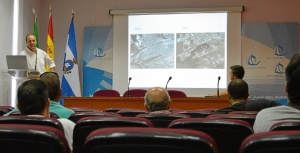 Imágenes de la charla impartida sobre el control de mosquitos en San Juan del Puerto.