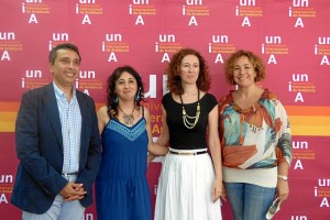 De izquierda a derecha, Mohamed Hafid Zouaki, de la Fundación Tres Culturas; Virginia Luque, directora del Curso; Lola Jiménez, responsable de proyectos de la Fundación Tres Culturas y Yolanda Pelayo, vicerrectora del Campus de La Rábida en la presentación de dicho curso.