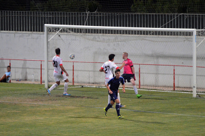 Los dos goles de Salvi dieron el triunfo a los albiazules