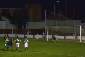 Rubén Mesa anotó el panalti que ponía el 0-4 en el marcador