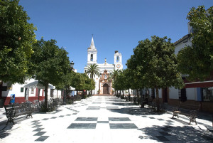 Plaza de la Iglesia de Almonte.