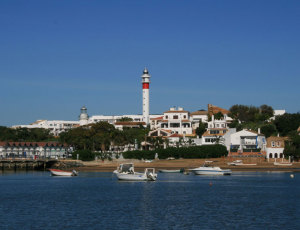 Imagen de los faros de El Rompido.