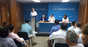 Rueda de prensa en la sede del PP.