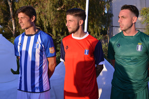 El Recre presentó las nuevas equipaciones para la temporada 2015-16. / Foto: S. Borre.