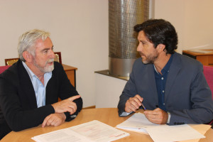 Cristóbal Carrillo y Enrique Gaviño durante la reunión.