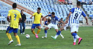 Ale Zambrano espera sacar los tres puntos el domingo en La Línea. / Foto: Josele Ruiz.