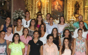 Imagen de la ofrenda de flores a la Virgen el año pasado.