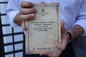 Portada del libro sobre la Cámara de Comercio de Ayamonte.