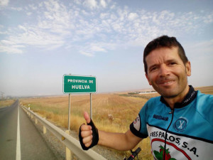 Domingo es presidente del Club Ciclista 'Verano Azul' de San Juan.