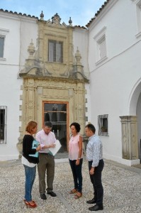 El edificio es obra del arquitecto Francisco Sedano Arce.