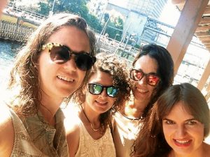 María junto a amigas onubenses que también viven en Suiza.