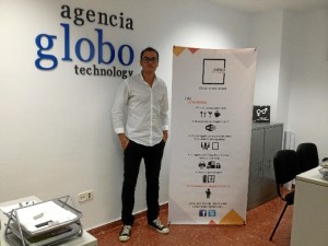 Cleiton Alves en la sede de Agencia Globo.