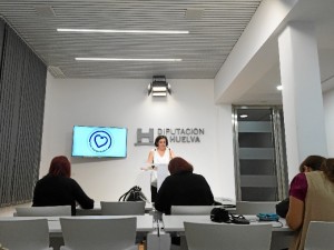 La totalidad de Ayuntamientos onubenses que podían hacerlo, es decir, los 73 municipios de nuestra provincia menores de 20.000 habitantes han participado en este Plan Extraordinario de Empleo.