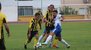 El San Roque confía en hacer bueno el empate ante el Marbella ganando al Villanovense. / Foto: J. Z. / Marbella24horas.es.