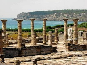 Estos datos pueden trasladarse a otras ciudades romanas, como sucede en la Península con Baelo Claudia, situado en la playa de Bolonia, en Tarifa. / Foto: andalucia.org.